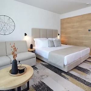 Hotel Marvel - Fully Renovated Free Access, Sluneční pobřeží